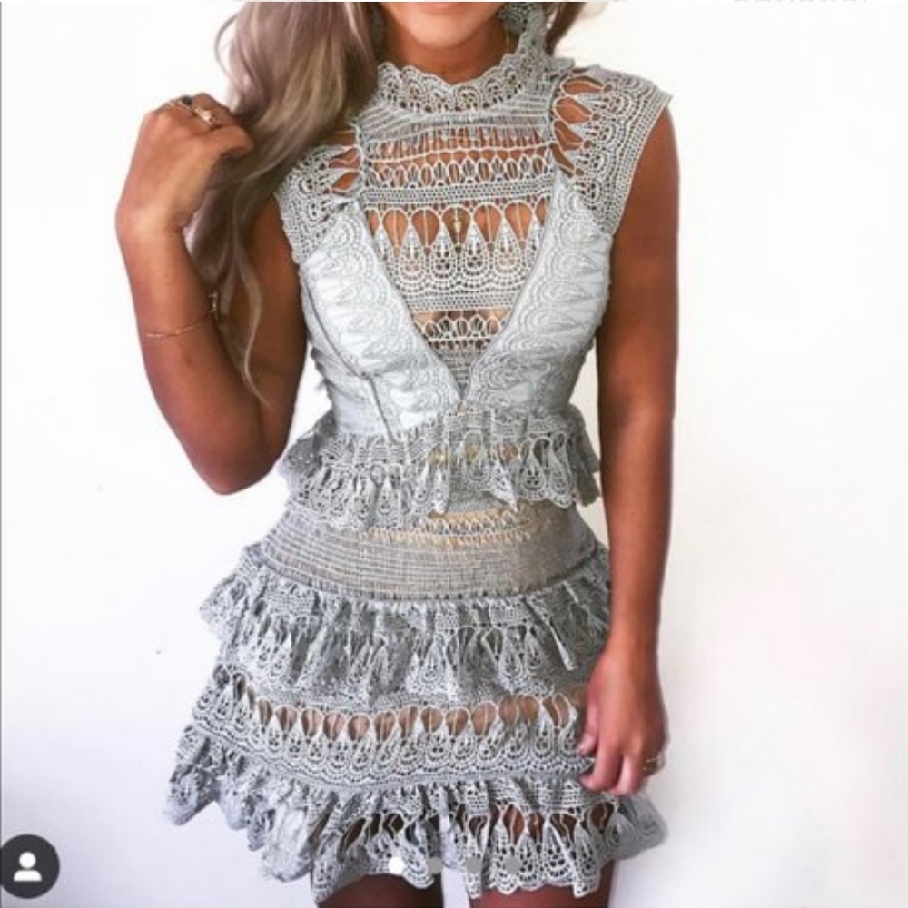 self-portrait
Mint Teardrop Guipure Cocktail Dress